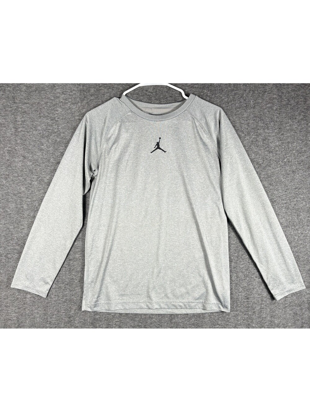Nike Air Jordan Dri Fit Jumpman Long Sleeve Gym Shirt Boys Youth XL Gray